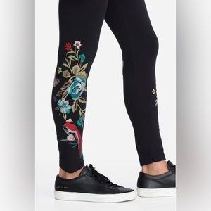 NWT Johnny Was Gen Leggings, Black size S